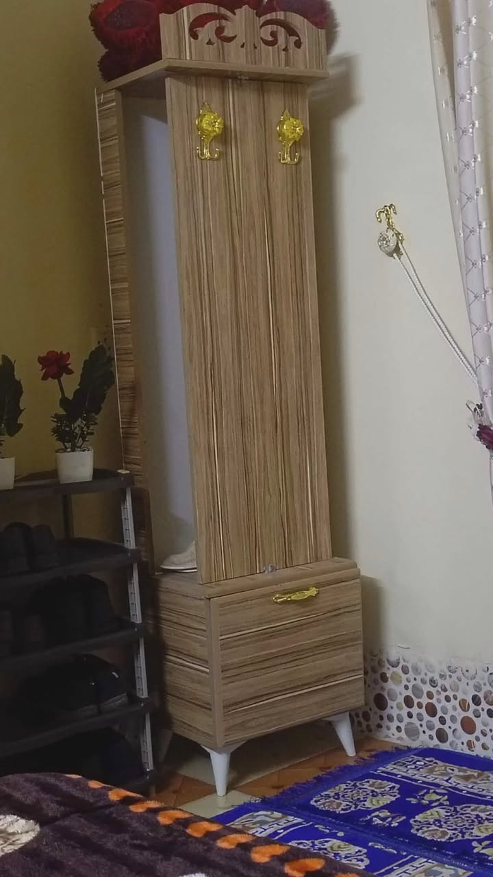 غرفه نوم للبيع
6 قطع 
غرفه جديده ومرتبه 
للتواصل هنا فقط 

***********
