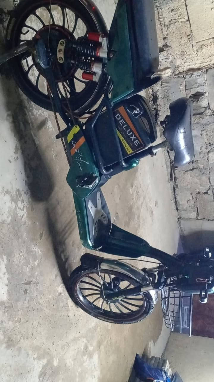 سلام عليكم دراجهHlsحجم 20دراجه نضيفه كلشي مابيها بطاريات جدد 5صارلي شهر من بدلتهن تمشي٧٠حقيقي وياها شاحنة اصليه وسله مالتها سعر٤٠٠وبيها مجال مكاني بغداد بياع شرطه الخامسه رقمي***********
