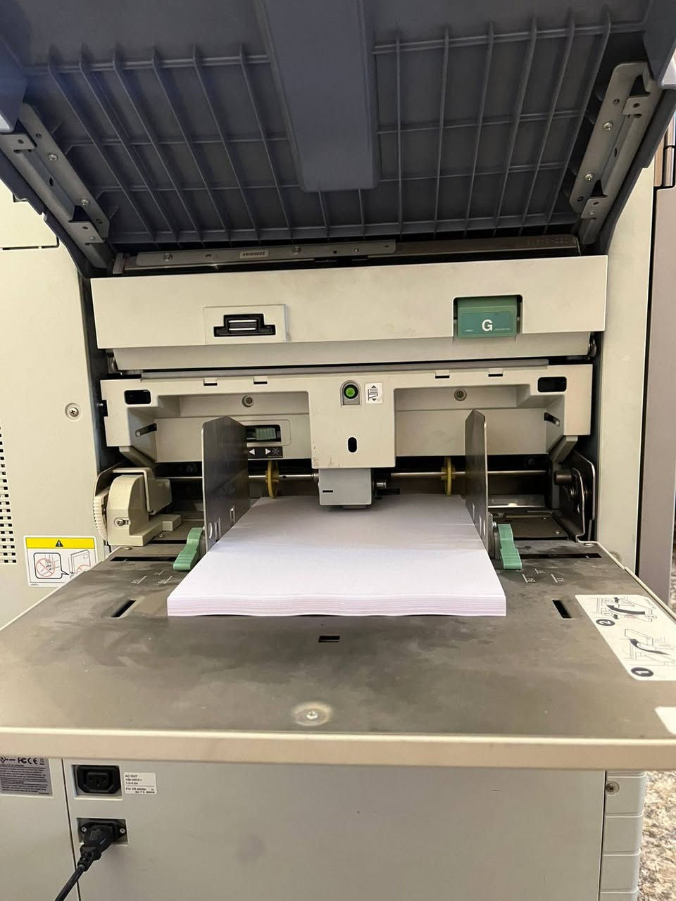 طابعه ريزو للبيع  الجهاز نظيف وشغال وع الفحص
للتواصل :   ***********
