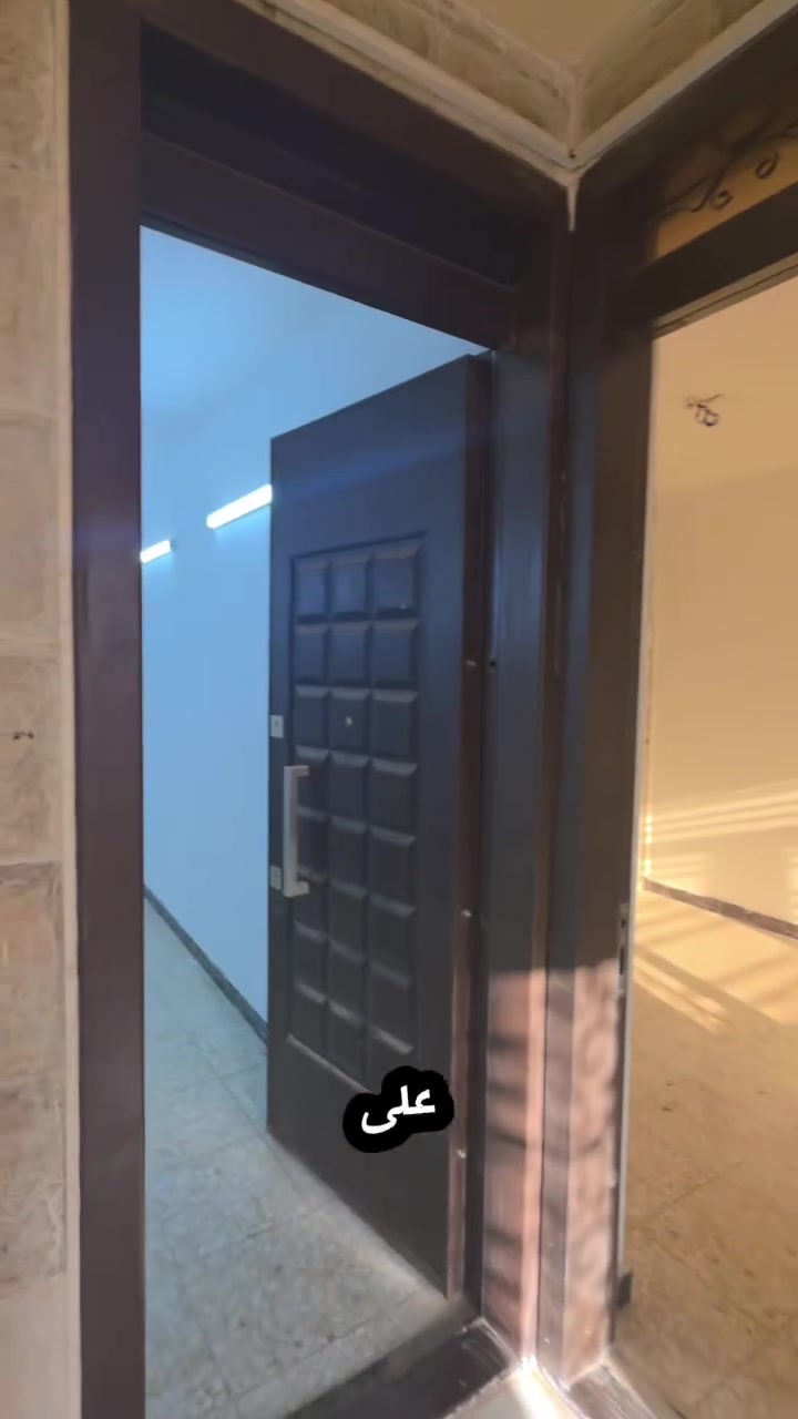 🏡 شقة للإيجار –  المنصور / حي المتنبي  
🏠 2 غرف نوم +  استقبال +صالة  + مطبخ   
🚿 صحيات  
👨‍👩‍👧‍👦 للعوائل 
. طابق اول 
💰 السعر :  بـ 1,200,000  مليون ومئتان الف وبيه مجال 
 📞 للاستفسار : ***********
