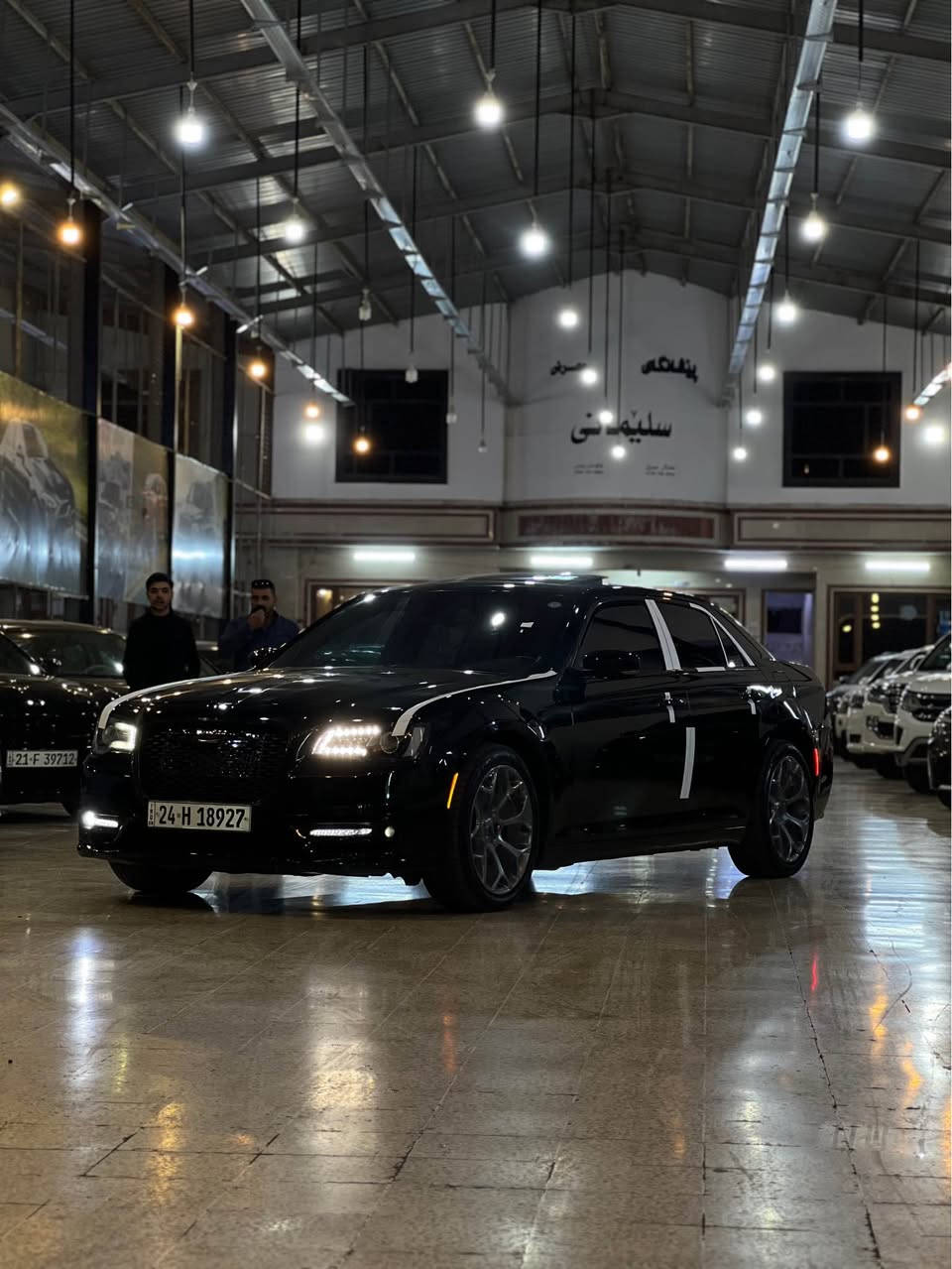 اللهم مصلى على محمد وآل محمد 
Chrysler 300S 2018 black edition 
فول فول فقط مابي رادار امامي

بانوراما دبل فتحة
كشن جلد
كشن تدفئة
كشن تبريد
كشن كهرباي 
حساس امامي خلفي
شاشة كبير
تحكمات ستيرن
مرايا قلاب ينزل
رادار خلفي 
رادار مرايا 
بجم عريض دبل لحية
لايتات ليد 

اخوان سيارة كلين تايتل داخلل عراق اهنا جاملغ مسويتها صبغ بس على مود شخط صورة موجود يمنا حتى جاملغ مامفتوح .
سنوي هزة فحص كلها جديد حتى ٢٠٣١ بسمي تحويل وكالة نفس يوم
عنوان اربيل
***********   وتساب أربيل, العراق
