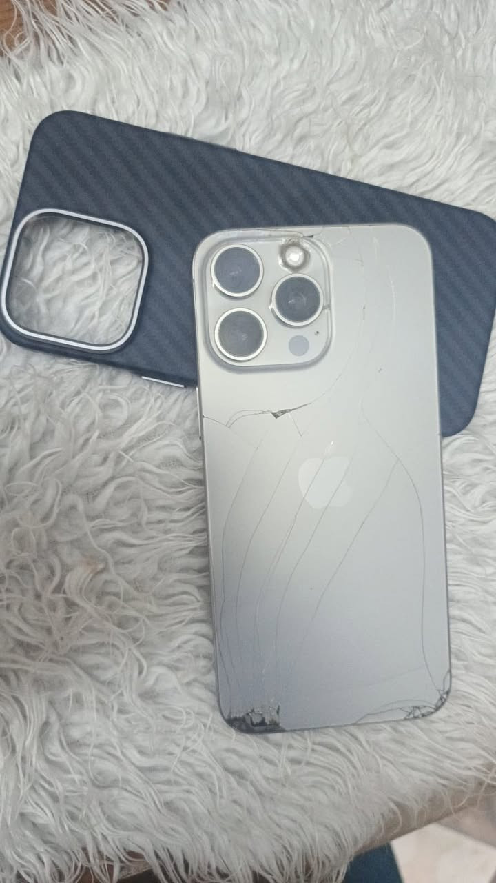 ١٥ برو ماكس ماستر تلفون تلفون امبدل بي شاشه وضهر مفطور شاشه نوعيه زينه فيس ايدي يشكل ماعرف شبي  بطاريه ٨٠  
السعر ٦٩٠ الف.


**إذا كنت صاحب هذا الإعلان وتريد حذفه لأي سبب، رجاءا أرسل رسالة إلى الدعم الفني**