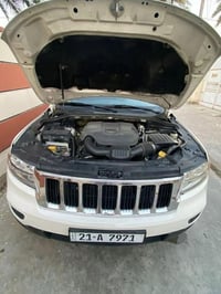 جيب. للبيع او مراوس حسب القناعة  مديل 11/سياره امريكية ماشيه 145ميل  م...