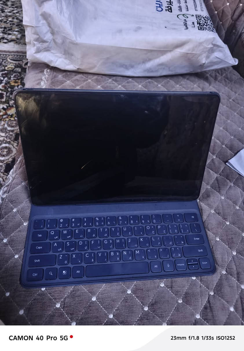 هونر باد 9
مستخدم شي بسيط مال دراسة بعدة بلضمان اغراضة كلهن كاملات
سعر جديد 350 
اريدة 260
المكان بغداد الحبيبية***********
