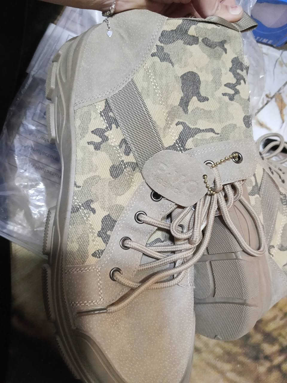 حذاء عسكري ماركه خفيف جدا يلبس قياس 48 سعره 25 ع أول تم


**إذا كنت صاحب هذا الإعلان وتريد حذفه لأي سبب، رجاءا أرسل رسالة إلى الدعم الفني**