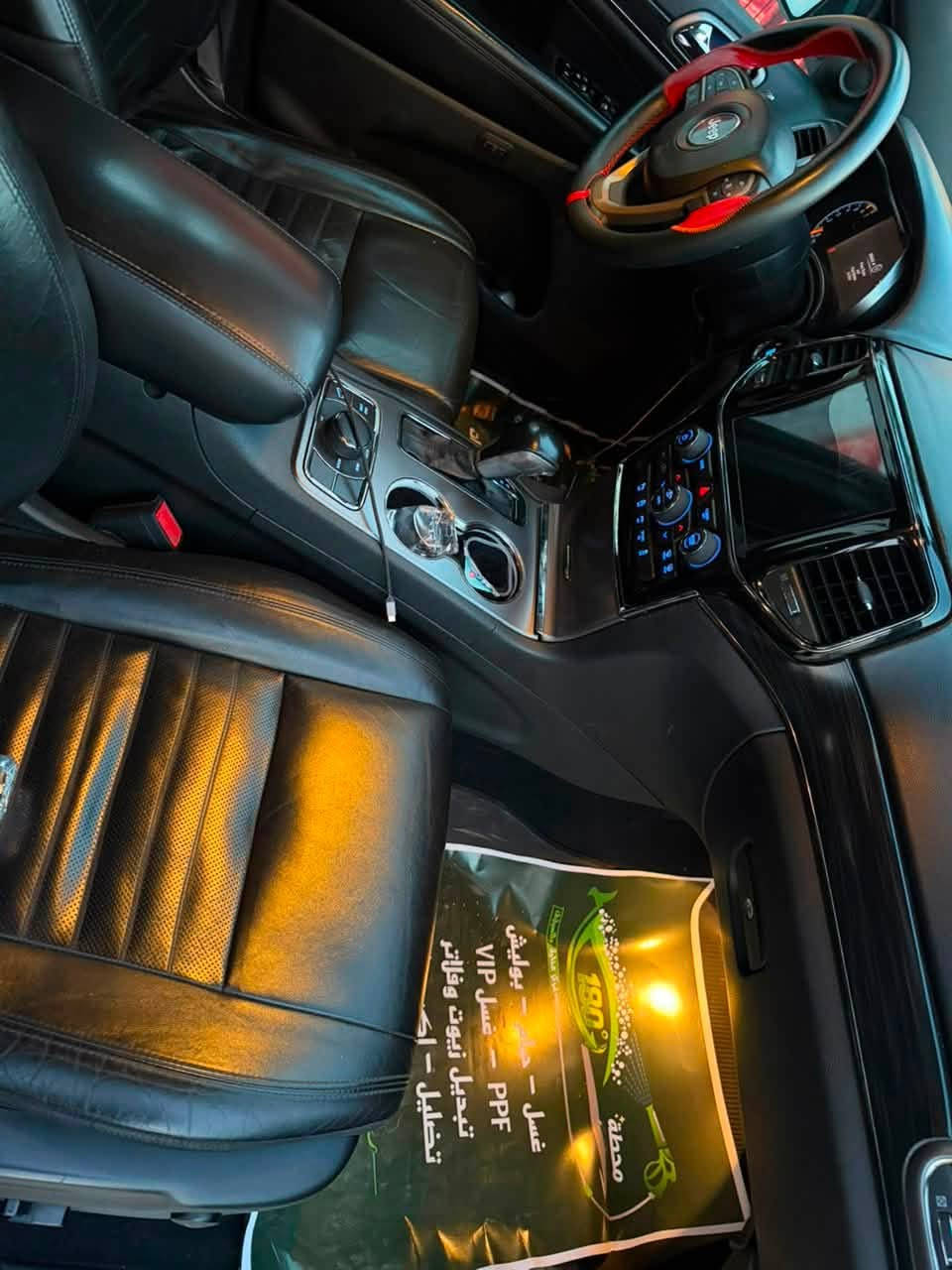 🚙 للبيع جيب شيروكي Limited X موديل 2020 - وارد أمريكي
* 📍الممشى: 135 ألف كم
* ⛽️ 6 سلندر
* 🎨 اللون: ماروني
* 💰 السعر: 21 ألف دولار

السيارة بيها ضرر جاملغ وبنيد، وبيها رصعات وأضرار حالوب، وكلشي مذكور بكل أمانة حتى المشتري يعرف وضعها.

الجاد فقط يتواصل، والسعر قابل للنقاش بالحدود المعقولة بعد المعاينة.
مكاني بغداد البلديات او زيونه 
***********
