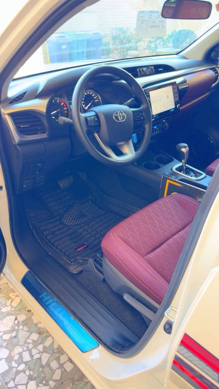 السلام عليكم 

بيكم هايلوكس 

موديل 2025 زيرو 

شركه ساز 

بدون لوحات 

العنوان بغداد زيونه 

***********
***********
