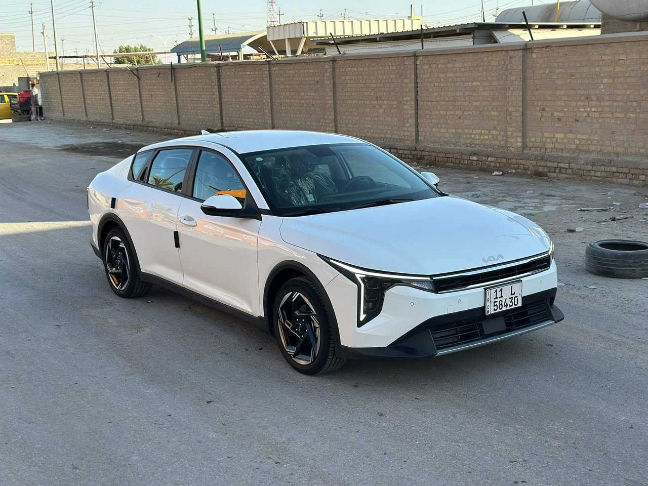 سيراتو k4 2025 خليجي ضمان الشركة الدولية ماشيه 17 الف كفاله عامه رقم بغداد فول مواصفات مكان السياره سماوه المركز ***********
