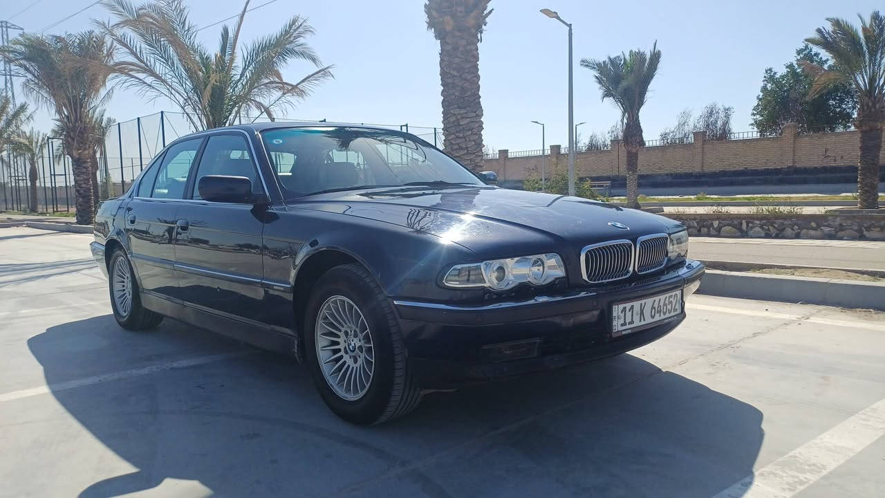 السلام عليكم من رخصة الادمن bmw كاسح موديل 2001 حجم 735 دينمو مي رقم بغداد بسمي جاهزه من محرك كير حداديه كهربائيات مامصبوغه بس بيها رشات اباب السايق وقبق الجنطه السعر 115 وبيها مجال مكانه نجف كوفه  ***********
