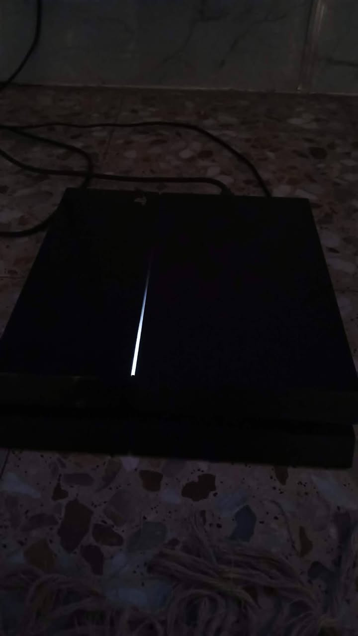 السلام عليكم بلي فور فات أونلاين للبيع نظافة 100%
لوك ستيكر 
جوستك واحد مع كامل الملح


**إذا كنت صاحب هذا الإعلان وتريد حذفه لأي سبب، رجاءا أرسل رسالة إلى الدعم الفني**