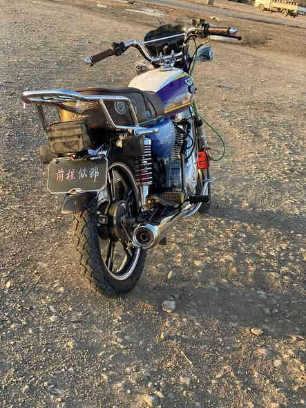 سلام عليكم دراجه للبيع سيفان موديل 24مكفوله. كفاله عامه مكان العزيزيه السعر 750  *********** محرك 200
