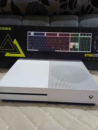 اكس بوكس وان S • واحد تيرا • اكسسوارات كاملة