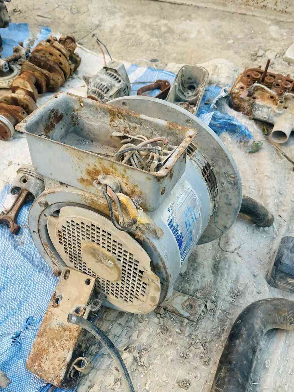 مولده نوع كابوته راس توليد بلادي 6 كيفي يعني 24 فولت بس المحرك يرادله شغل السعر علخاص والشراي يدلل العنوان الغراف قرية العميرات


**إذا كنت صاحب هذا الإعلان وتريد حذفه لأي سبب، رجاءا أرسل رسالة إلى الدعم الفني**