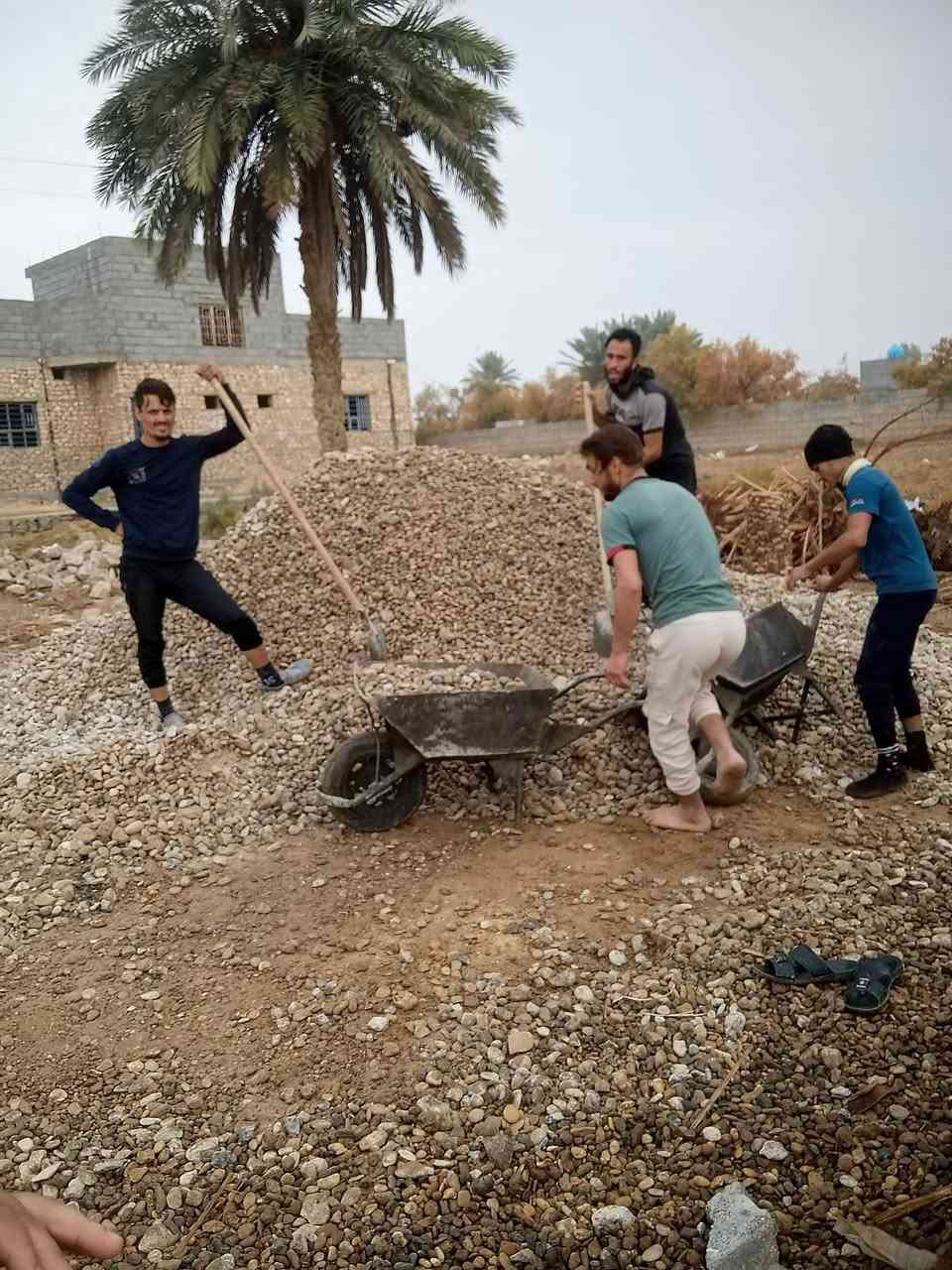 السلام عليكم /كادر عمل جاهز تصعيد مواد +تنضيف بيوت حدائق+ تفليش+ دفن نهري +نقل اثاث//معداتنه جاهزه
وسياره تجيك للبيت ماعليك بس الاتصال بالرقم ***********
