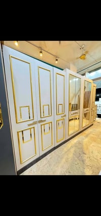 ١٠ قطع • خزائن