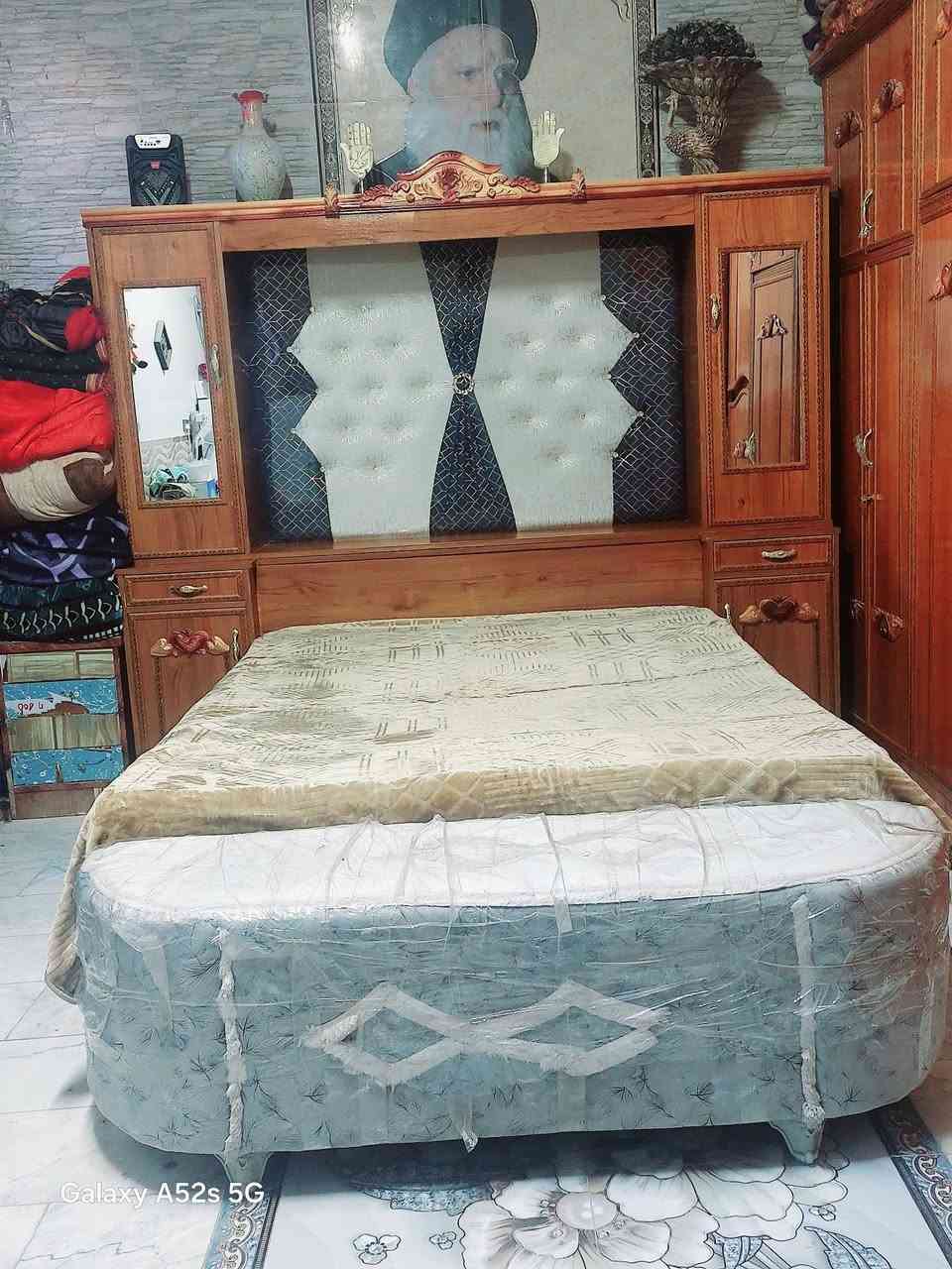 سلام عليكم غرفت خشاب 12باب +زاويه 4بيبان ستخدام 5تشر سعر 1200وبيه مجال العلوان نجف ***********
