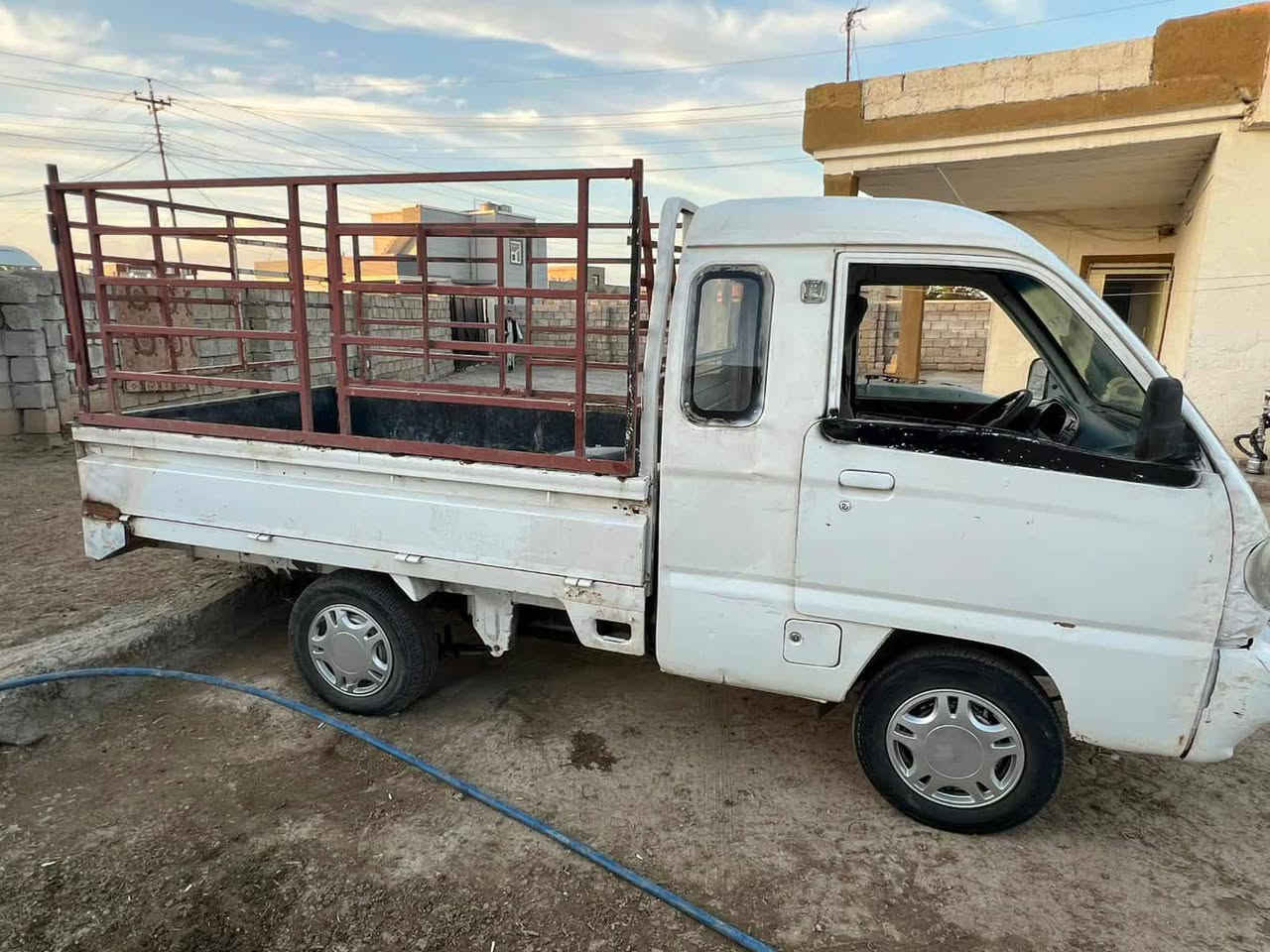 السلام عليكم كيا هيفه للبيع محرك كير شرط السياره منافيس السعر ١٤ الرقم ***********
