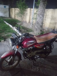 بَوكسر للبيع ٠٧٨٠٢٧٩١٨٦٢ السعر ٥٠٠