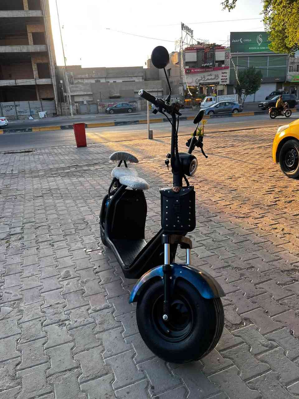 سلام عليكم 
شباب دراجه شحن للبيع هارلي موديل 2024 بعدهة الدراجه جديده مثل مشوفون 
الدراجه 3 درجات سرعه بيه 
مكان الدراجه بغداد المنصور بضهر مطعم زرزور 
رقم التلفون
واتساب ***********
رصيد واتساب ***********
السعر 550 وبيه مجال
