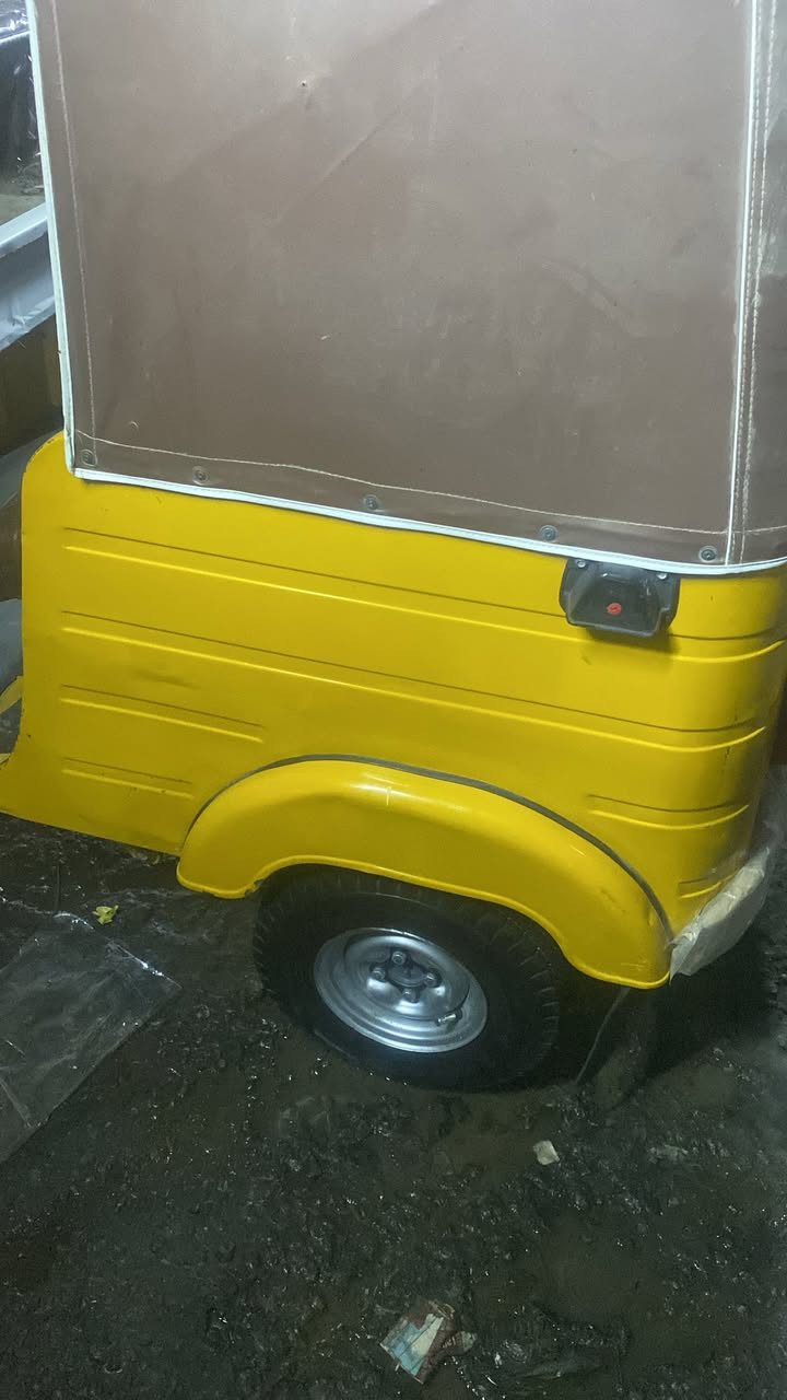 للبيع ب٥ملاين و٥٠٠وبيه مجال قليل


**إذا كنت صاحب هذا الإعلان وتريد حذفه لأي سبب، رجاءا أرسل رسالة إلى الدعم الفني**