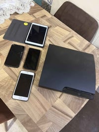 بلي 3 + ايفون (+7 و +8 و x max) مع تاب جميعها شغالة   السعر 200 الف   ...