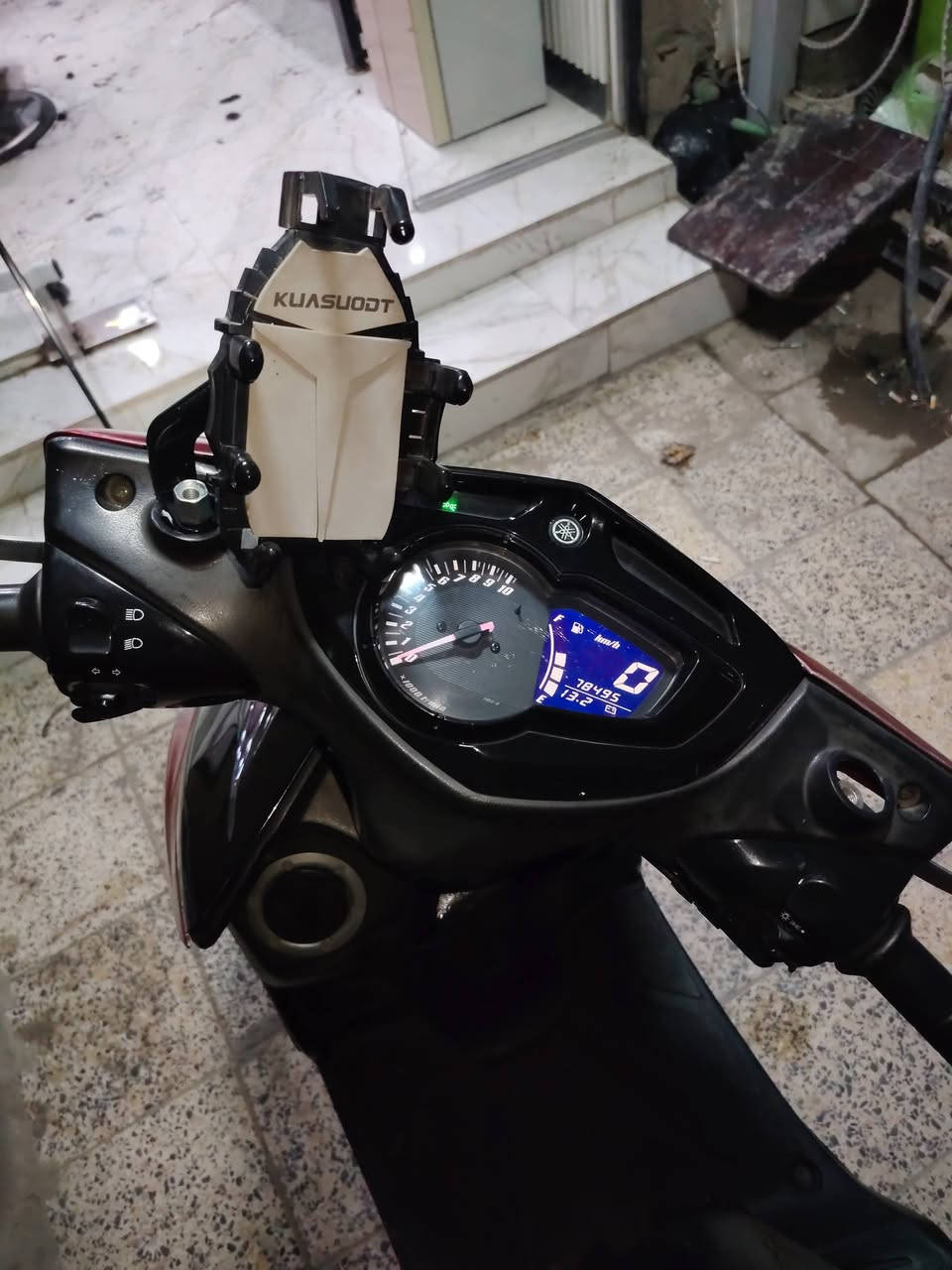 سنكنس لد نوزل كوري ويل ذهبي دشبول الكتروني  كهربائيات كلها شغاله نقص تريشه اليمنه كفاله مكينه وكشر السعر  مليون و١٠٠ وبيها مجالل
***********
