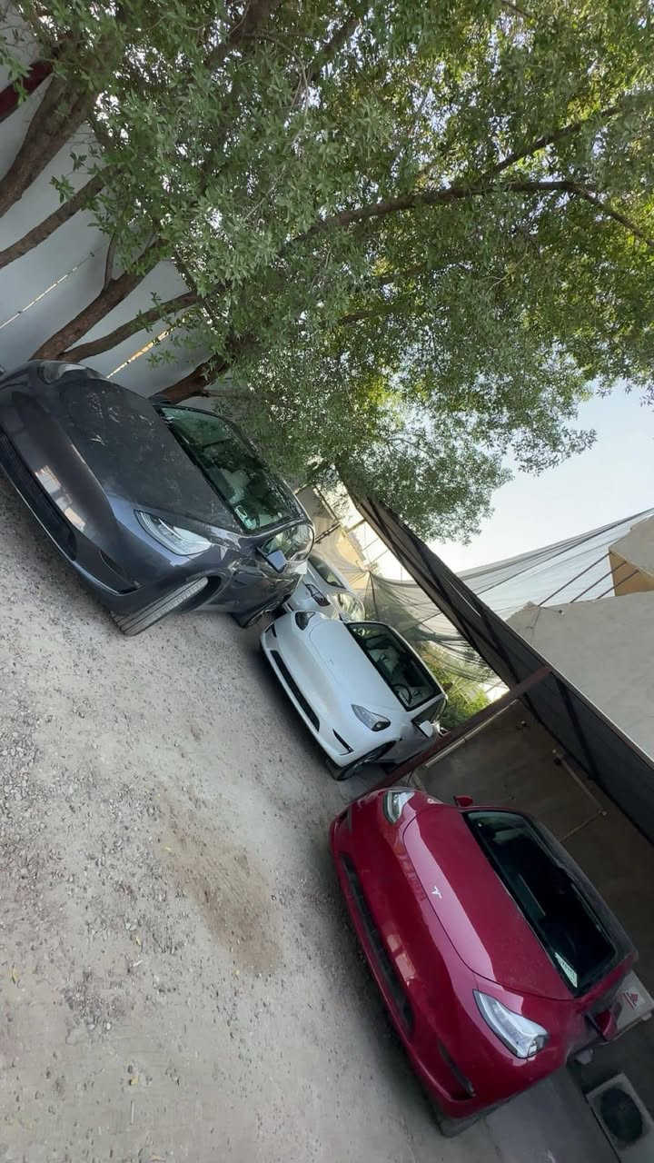 كل انواع التيسلا موجود بغداد اسعار مناسبه 
***********
