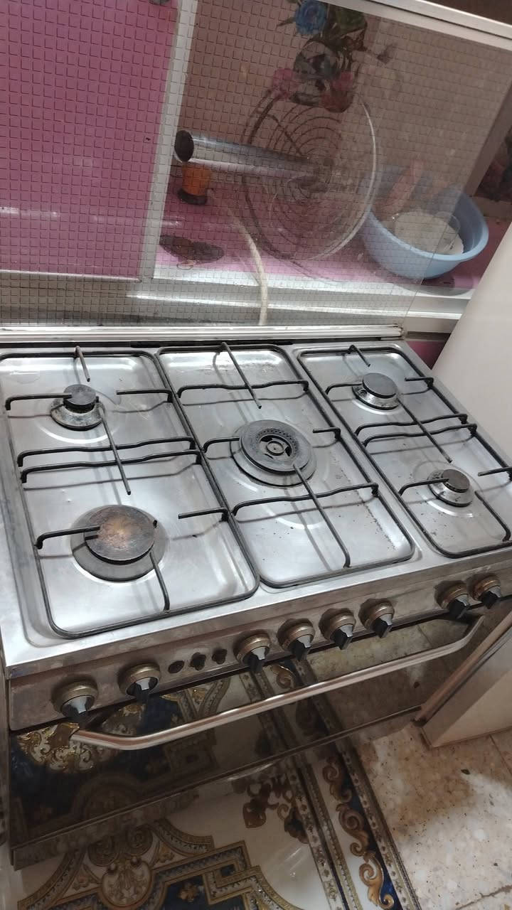 سلام عليكم غراض للبيع نضيفات كاونتر وطباخ وكناتير ابو بابين ثنين وخلاط نضيفات بس شلت وريد ابيعهن ومستعجله وعندي تنور وسخان هم للبيع


**إذا كنت صاحب هذا الإعلان وتريد حذفه لأي سبب، رجاءا أرسل رسالة إلى الدعم الفني**