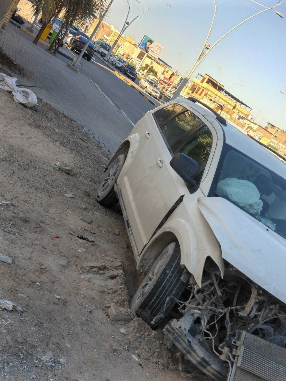 سلام عليكم
البيع جورني مديل 2018
رقم ذيقار تحويل سنويه منتهيه
ابيعه على حادثه مكينه كير كفاله  مكينه 4سلندر 
سبعه راكب مكاني البصره حي المهندسين 
 سعر75وبيه مجال //////***********
