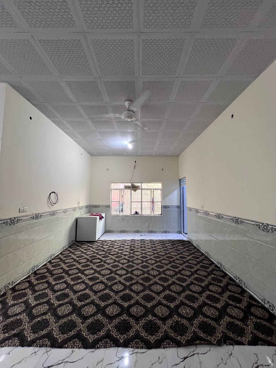 شوفلي تفاصيل هذا العقار 💯
دار سكن #طابقين للبيع 🏠
#المساحة :: 230م
طابو ملك صرف زراعي عراقي تحويل #سهم للمشتري
#السعر_المطلوب :: 85 مليون قابل للتفاوض
#يحتوي :: 6 ستة غرف منام . نضام #سويت
…….
الطابق الأول :: كراج واسع صحيات خارجية أستقبال 
صالة واسعة ثلاث غرف منام نضام سويت مناور 
مطبخ صحيات داخلية .
…….
الطابق الثاني :: ثلاث غرف منام صالة واسعة مطبخ 
#علماً / الدرج المؤدي للطابق الثاني خارجي .
……
خلف البيت ترك بمساحة 4م
……
البيبان والشبابيك تفصال وشغل مرتب 💯
الطابق الثاني بناء فرمستون كونكريت 
……
#العنوان :: إبي الخصيب - منطقة أهل عيد 
…….
#للأستفسار :: أتصال / ***********
