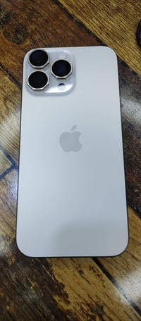 آيفون ١٦ برو ماكس • ٢٥٦ • بطارية ٩٨٪