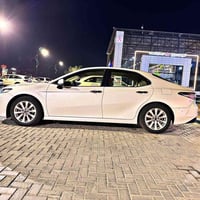 كامري ٢٠٢٠ • ماشيه ٨٠ الف • مكينة ٢٥٠٠