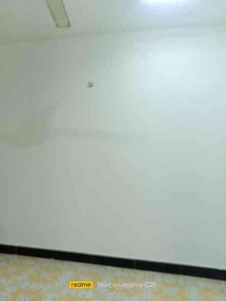 السلام عليكم اخوان بيت للبيع زراعي المساحه 200 البناء بلوك عكاده خدمات كامله ماي كهرباء منطقة البوعظم على طريق الفظليه الاستفسار على الرقم *********** او واتساب
