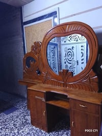 تاج • صوميه • ميز مرايه