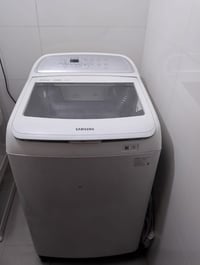 غسالة اوتماتيك للبيع  السعر 175 الف وبي مجال بسيط  شغالة وكلشي مابيهه ...