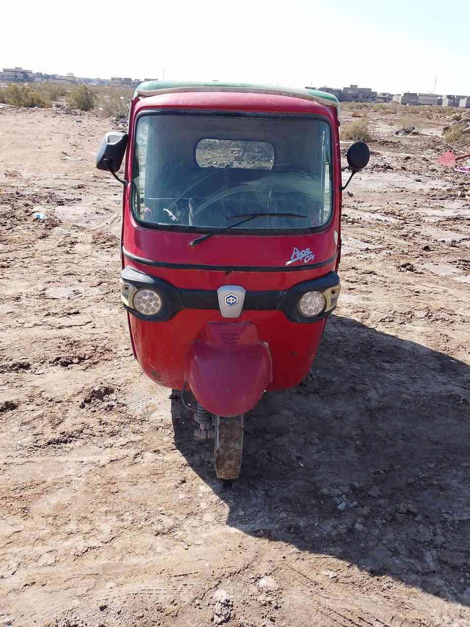 يالله السلام عليكم تكتك موديل ١٨ اوراق اصوليه المحرك مالتها البلادي كايم. كهربائيتها كله شغله كشرها كلش نضيف مابيها خياس ابد ٨٥٠ الف للستفسار ***********
