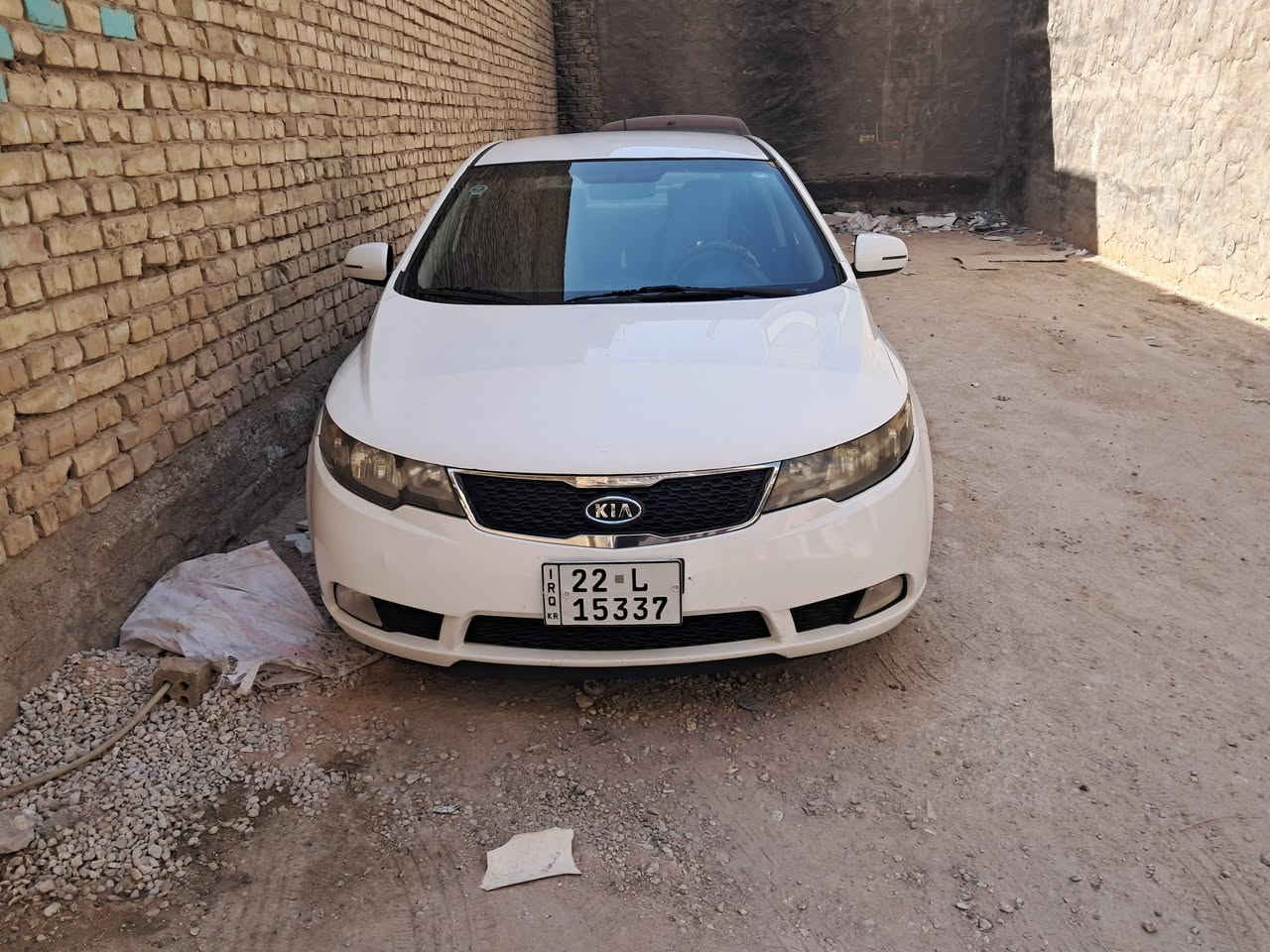 كيا سيراتو للبيع 1600  كير 6 نمر 
2011  رقم اربيل جديد بأسمي تحويل او وكاله   .  240 km 
🔴 ادامه كامله ( تخم تاير + حداديه خلفي امامي + منظومة بانزين كامله + باتري وكمبريسر ودجات مكينه وكير +تغليف الداخل جلد بالكامل + دوشمه جديده )  كامله وجاهزه  .أشاير مري +مري شفط  وحساسات وشاشه . 5 ويل كب 
🔴  بونيد مصبوغ وشي قليل من الجاملغ الأمامي بدوان دواخل ومعجون + بارد قليل بالباب .  سونار مرفق بالمنشور 
📍 مكان السياره_ كربلاء 
📞*********** متوفر واتساب... 
[  ] السعر 105 وبي مجال قليل ...
