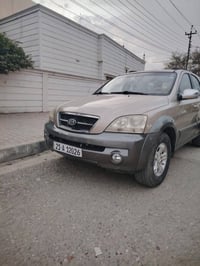 سورنتو للبيع اومراوس حسب القناعه 2006سنويه جديده ودفتر بانزين بيه بسمن...