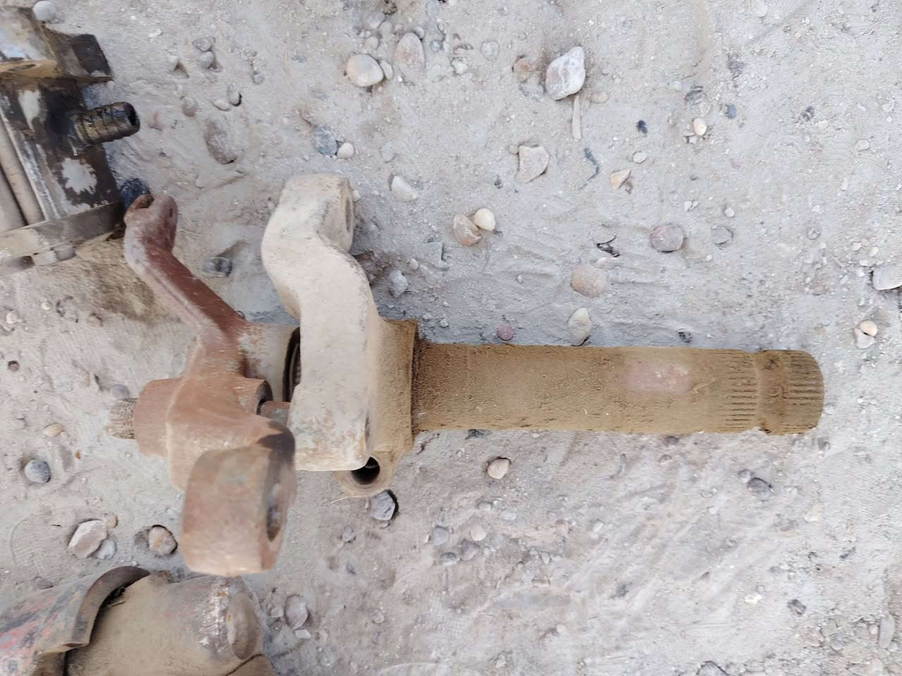 أدوات مستخدم فوركسن عام للبيع العنوان بغداد اليوسفيه ***********و ***********
