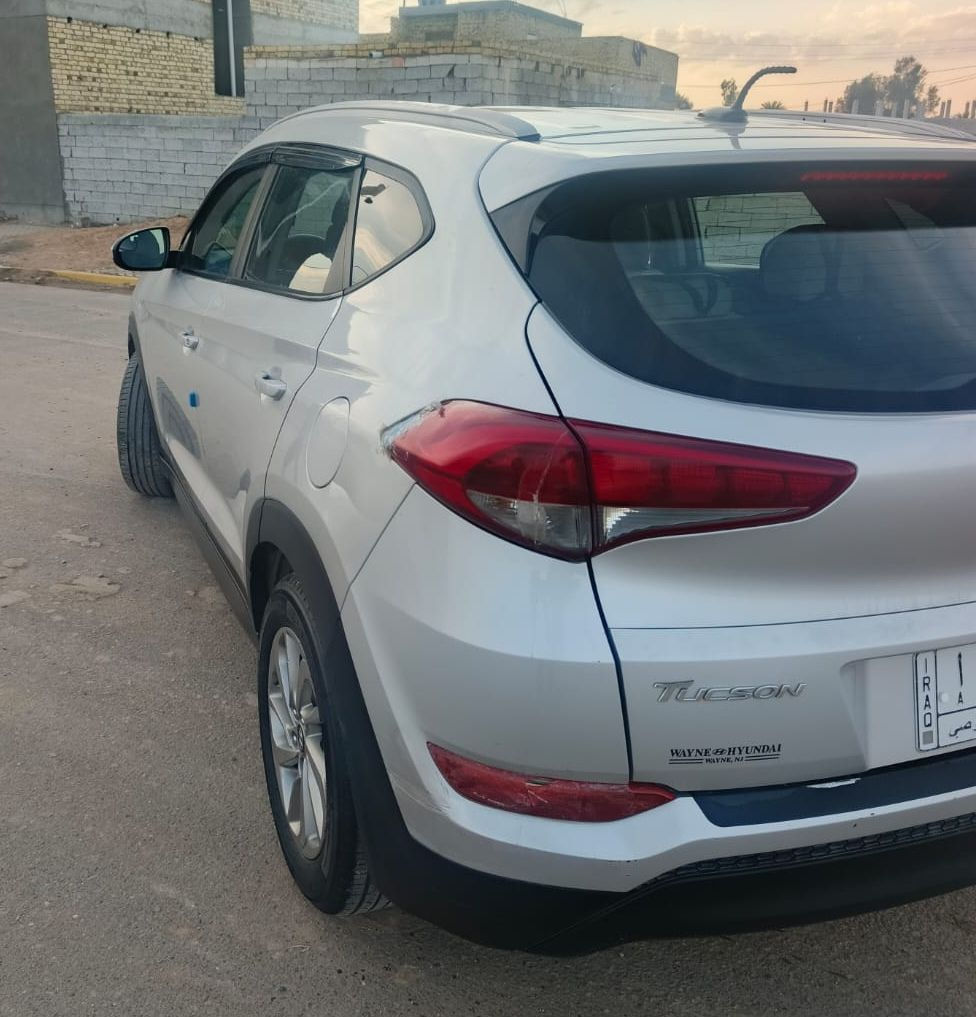 السلام عليكم توسان موديل 2016
وارد امريكي محرك 2000
ضرره جاملغ مفتوح ومرجع بدون ايرباك
تخم تاير جديد تبريد شغال حداديه نضيفه رقم قادسية بسمي مكاني بالديوانيه السعر 145  ***********
