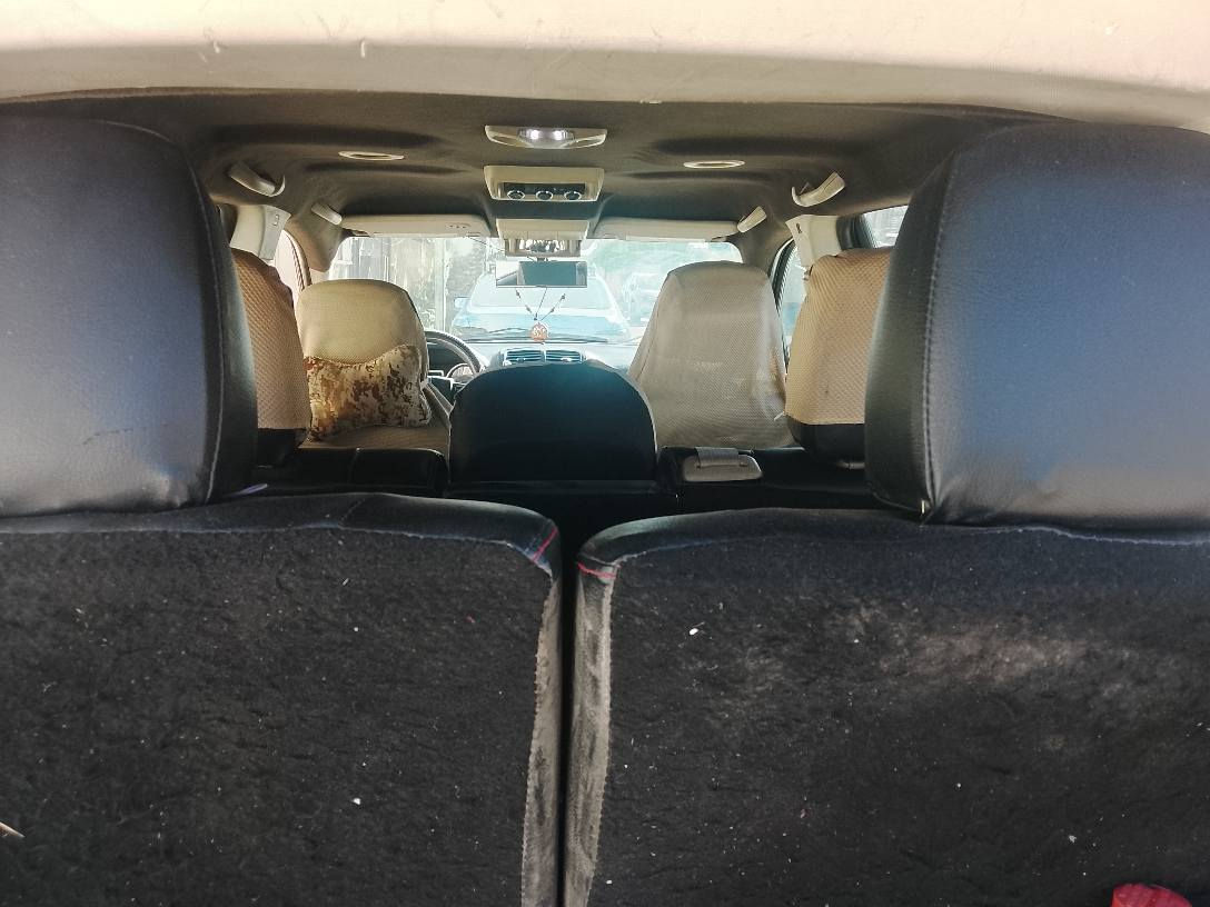 السلام عليكم دوج جورني موديل 11 مواصفات فول ماعدا الفتحه السعر ١١٥ وبي مجال بصيط مكاني بغداد الغزاليه للاستفسار *********** بيع او مراوس حسب القناعه
تشغيل عن بعد 
تبريد ٣قطع ثلج 🥶🥶
٧راكب
شاشه كبيره 
محرك ٣٦٠٠
كير ومحرك مكفول خير من الله 
كشنات جلد 
منظومة زنون اصلي كلفتني ٤٠٠$
حادثها چاملغ خلفي الأيسر 
ايرباكات كلها سليمه 
تحكم ستير
كروز سرعه
باتري جديد كبل شهر شاده بي ضمان سنه بغداد, العراق
