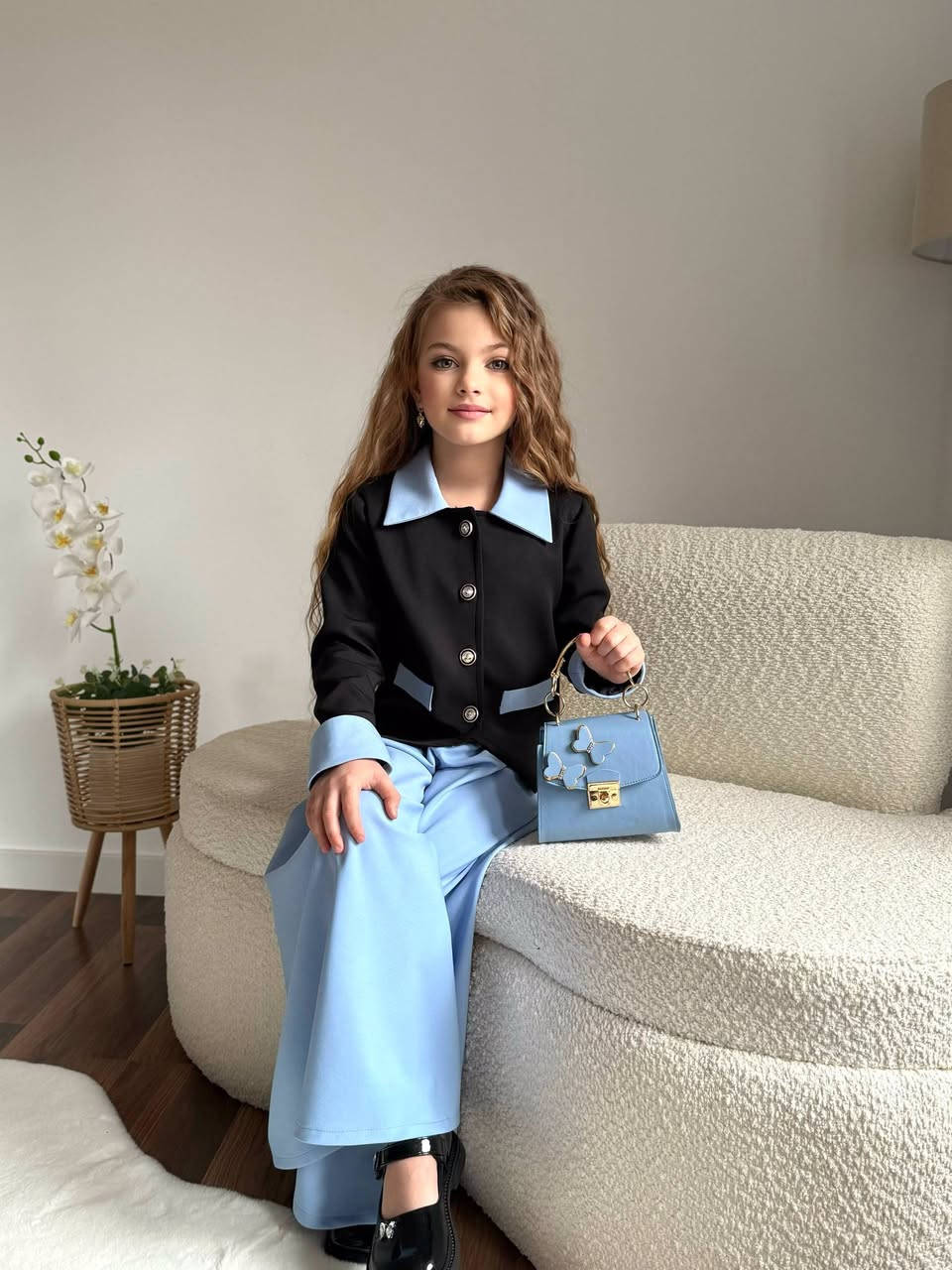 موديلات العيد متخلص ويانه 
طقم الجمال والنزاكة والاناقة 🌸💙❤️
قياسات 8/9/10/11/12/13/14/15/16
استلام مباااشر ( كمية محدودة)


**إذا كنت صاحب هذا الإعلان وتريد حذفه لأي سبب، رجاءا أرسل رسالة إلى الدعم الفني**