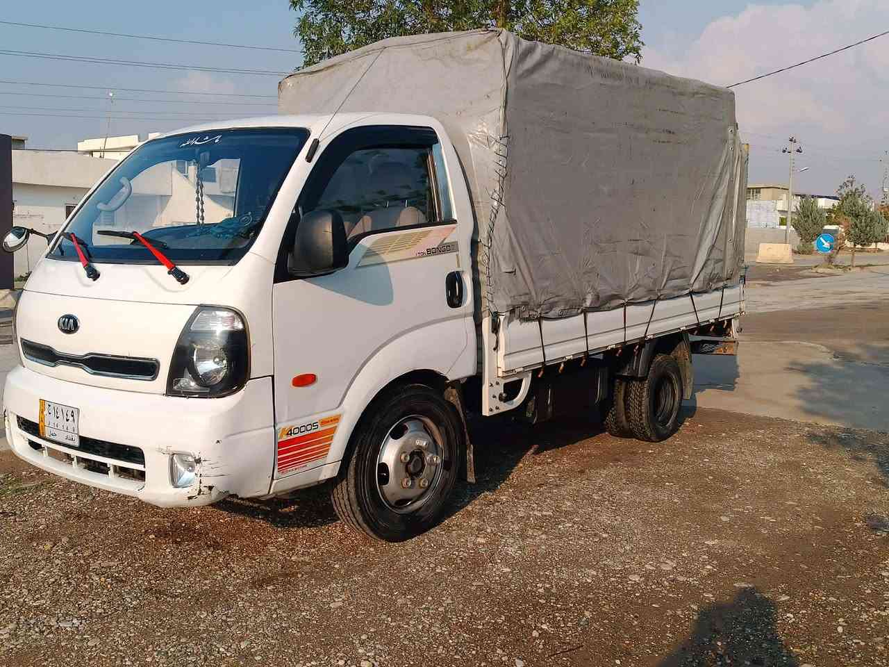 2010 کراوەتە 23
سوپەری 6گێڕ 4هەزاری
بڕاوە هەموی بەشەرت
68قفل
***********
***********
