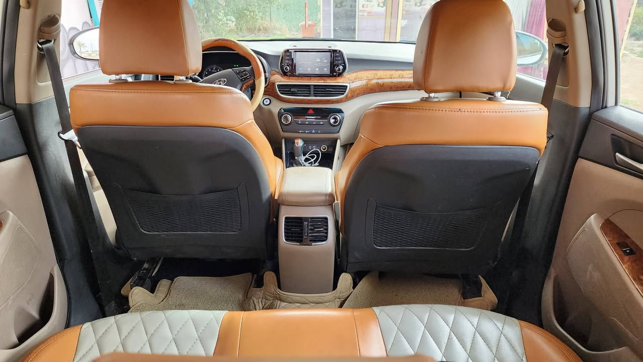 توسان خليجي موديل 2020
شركه الكاصد  فول عده البنراما 
رقم بغداد بأسمي 
السياره مكفوله من الصبغ والتبديل ولفتح 
محرك كير ع شركه
السعر 188 وبيهه مجال بصيط 
مكان السياره بغداد اليوسفيه 
***********
***********
