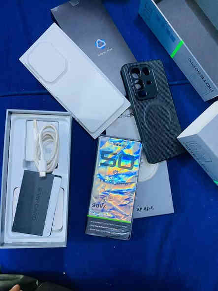 سلام عليكم جهاز انفنكس للبيع  نوت 50 برو جهاز يدعم شحن 🔋⚡لاسلكي جهاز نضيف معنه الكلمه ذاكرة 256 شاحن 90 واط ✅ مكفول كفاله سعره 375 وبي مجال للشراي مكاني بغداد حي العامل   ***********
