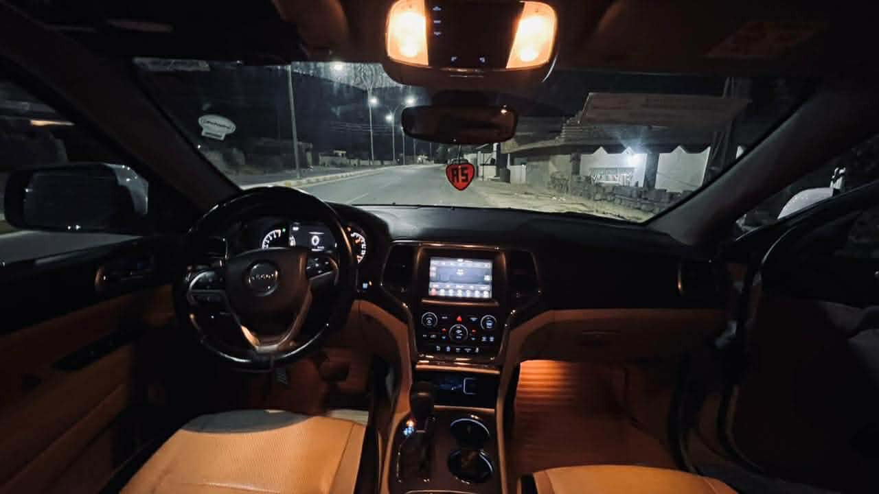 السلام عليكم 
للبيع
جيب لاريدو خليجي
موديل 2018
رقم صلاح الدين ألماني / تحويل مباشر
مكفوله كفاله عامه
كير محرك شرط
ماشيه 150 الف
فول مواصفات 
فتحه سقف 
بصمه 
داخل لونين 
مكان السياره صلاح الدين / العلم
السعر 235 وبيها مجال
الاتصال على الرقم
***********
***********
