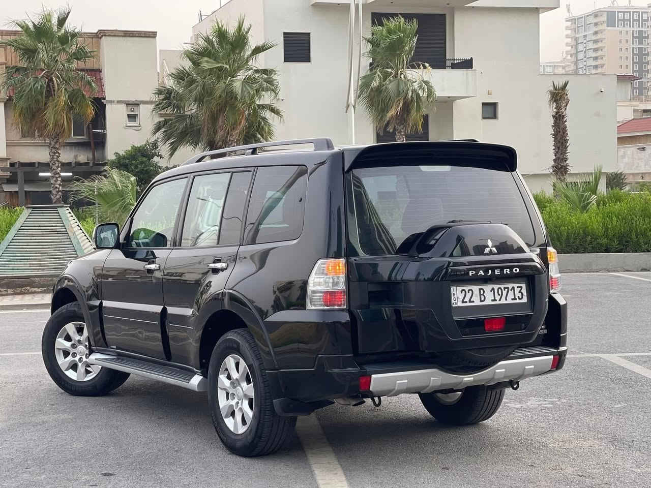 السلام عليكم
باجيرو حبتور 2015 سياره جديده وخير من الله ماشيه 115 وقابله للزياده 

رقم اربيل انكليزي باسمي هزه جديده بشهر الواحد سويه 

مواصفات الحبتور معروفه فول واحد عله واحد 

سياره بيه ملاحضه بسيطه بيه جارد اثر بوليش كوسره بالجاملغ الايسر مقدار اصبع 

السعر 183 ورقه وبيه مجال 

الاستفسار / ***********
