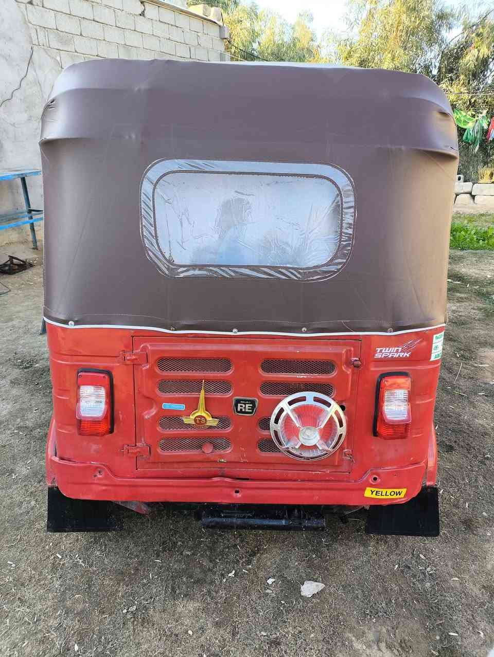 سلام عليكم اخون تكتك البيع موديل18  رقم وسنويه نكليزي بسمي  دوشمه  تخم تاير ماتخسر عليها ربع كبل الشارع مصبوغه عام الجماليه مكينه مكفوله لاتنقيص لاتبخير السعر 5/بيها مجال  مداور ثاني يوم ولباقي مذكور بل فيديو لعنوان كربلاء حي الساهرون ***********
