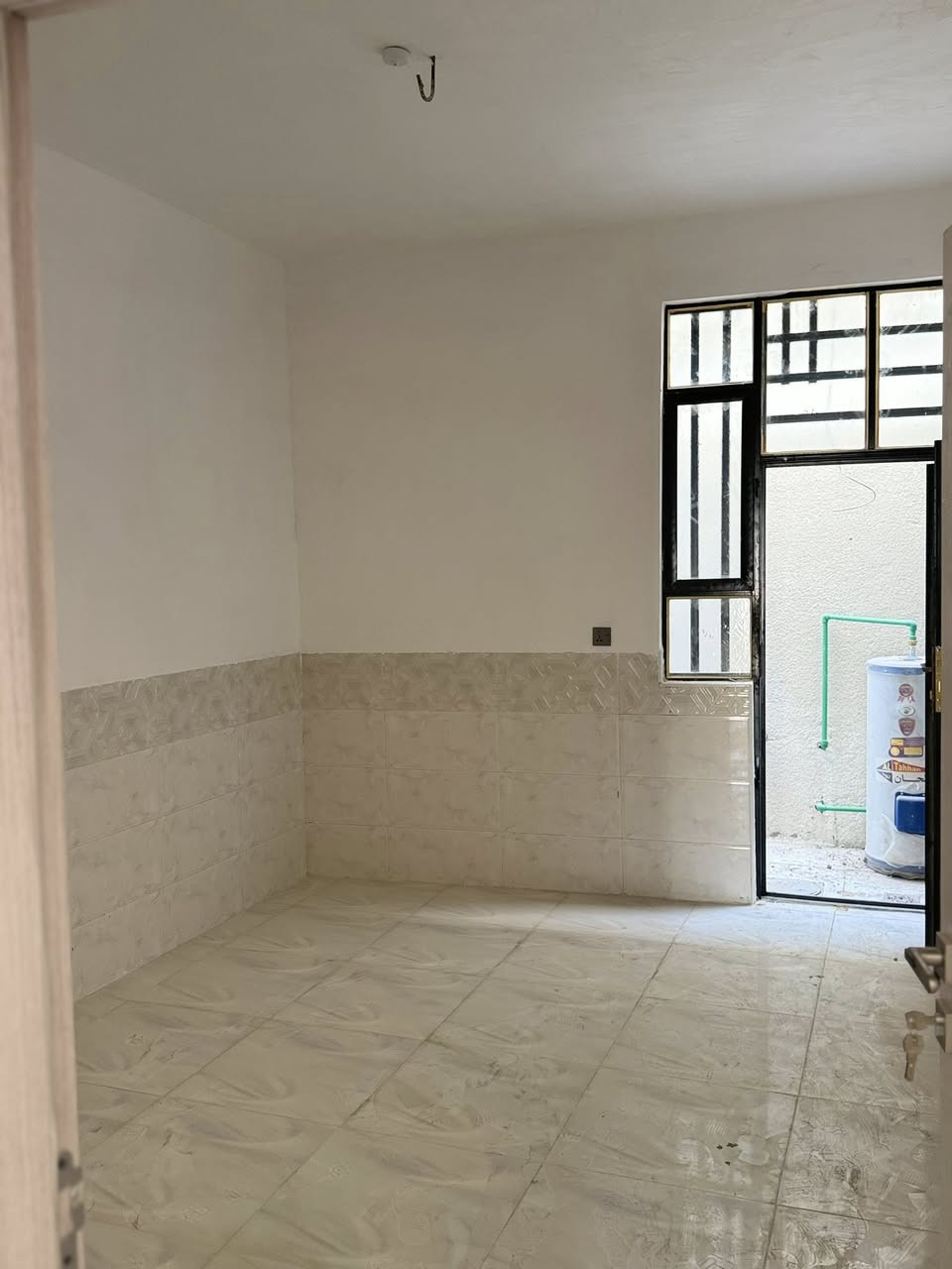 ياالله #دار اللبيع طابق واحد في كربلاء قرب مستشفى ابو مهدي المهندس 
بيت للبيع في كربلاء ملحق حي الإخلاص خلف السفارة التركيه
مساحه 50 متر يتكون من غرف نوم صاله وصحيات داخليه  كافة الخدمات ماء مجاري تبليط كهرباء بناء بلوك طابو زراعي اقرارمحكمه سند25 بيع مباشر مع صاحب الأرض
 الاستفسار والاتصال على الرقم اوتساب 
***********
