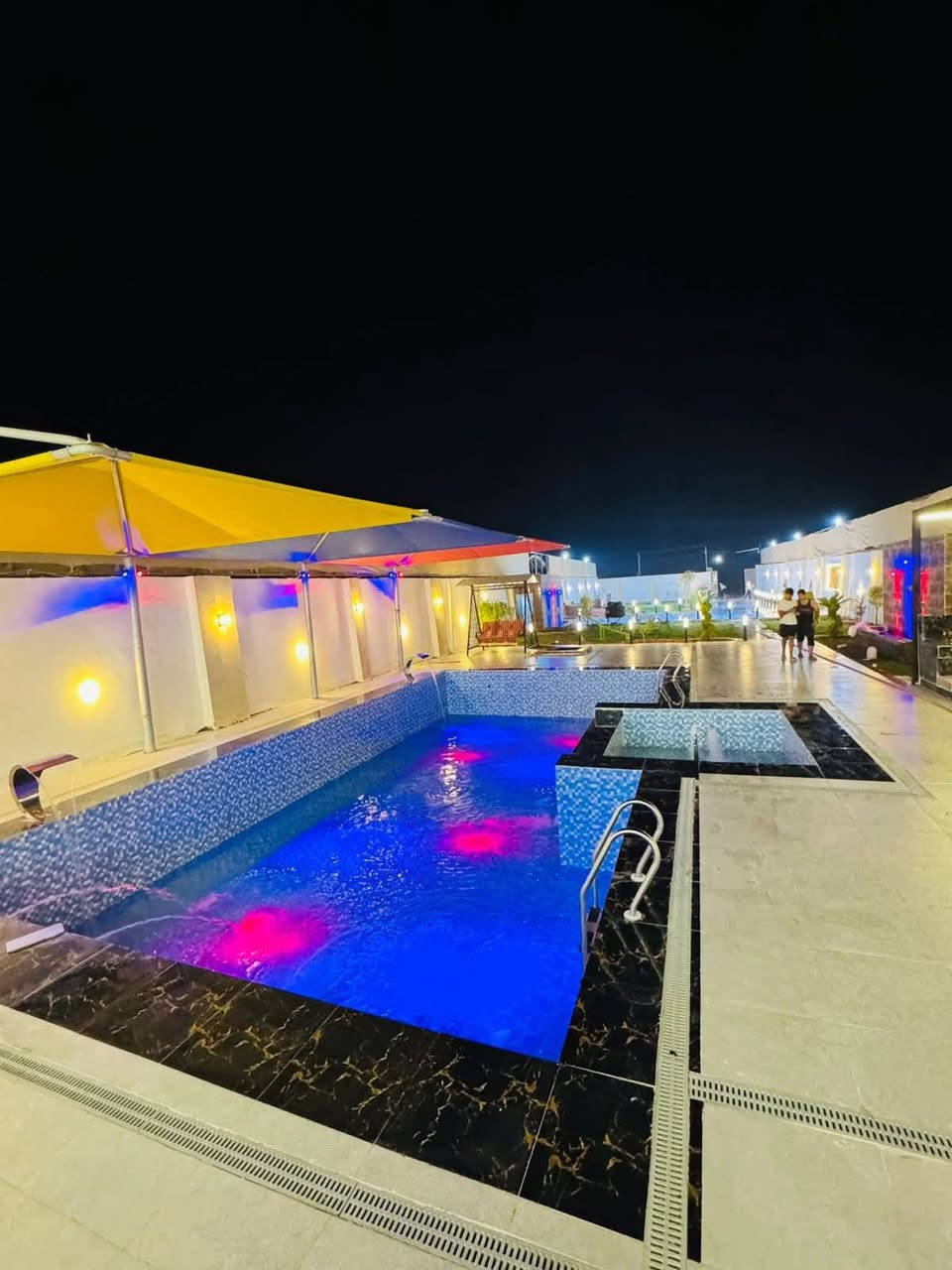 المزرعة موثقة في تطبيق مزارع بلد

***********
 موثقة في تطبيق  اجرلي

 تحب احجز من التطبيق اجرلي
  
إحجز مزرعتك وتمتع بالخصوصية التامَّة 🥰

يتوفرُ جميعُ الخدمات التي تخطرُ على بالكم

مميزاتُ منتجع ليفانة🌹

1. مساحة المنتجع  (( 1500 )) متر 

2.التيار الكهربائي على مدار 24 ساعةٍ كاملة

 دون إنقطاع ويتوفرُ فيه مولدة كهربائية 

تعملُ بنظام التشغيل الأوتوماتيكي ☺️

3.مسبح خاص للأطفال 👧 👦 

4.مسبح خاص للكبار حجم 10 في 6متر 

5.يحتوي منتجعنا على ألعابٍ للكبار 

(( منضدة 🏓 + فيشه + بليارد + بلي  ))

6.صالة كبيرة مؤثثة ومكيفة +
 
غرفة نوم عدد2 مؤثثة  + مطبخ مؤثث كامل  

7.جلساتٌ خارجية من الطراز الفاخر جداً 
 

8.مكانٌ مخصص للشواء مجهز بجميع الإحتياجات الخاصة لذلك 😍

9.مجموعة صحيات داخلية وخارجية متكاملة 

10.تتوفر سماعة داخلية دي جي 🎵

11.علماً يتم تعقيم المكان بشكلٍ كامل بعد كل إستخدام 😷 

إحجز  إسبح 🏊 إشوي 🐟 وإقض أحلى وأمتع الأوقات مع عائلتك في أجواءٍ صيفية جميلة 

#العنوان_صلاح_الدين_قضاء_بلد.. 

للحجز والإستفسار
 
الاتصال على الارقام التالية

***********

 او مراسلتنا الواتساب

أهلا وسهلا بكم في منتجع ليفانة 

نستقبل العوائل  والشباب
